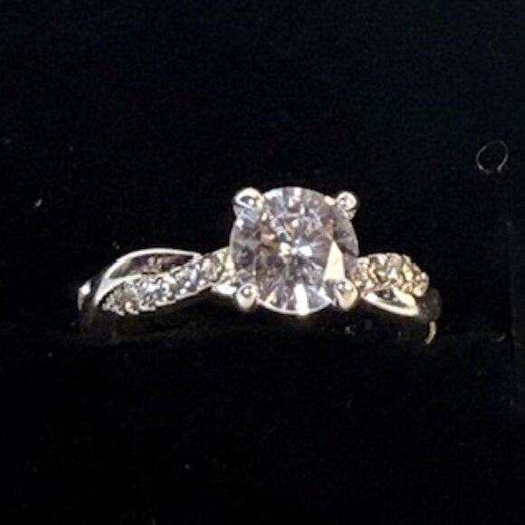 8mm Moissanite Ring • Infinity Pave Band • Size 7 - Picture 3 of 7